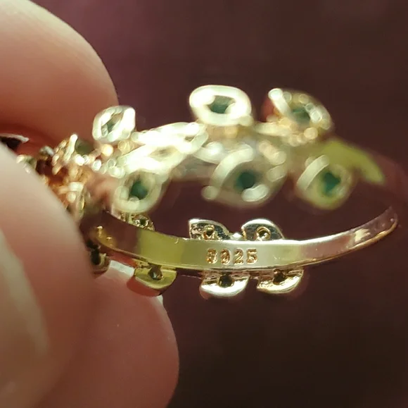 Grand Romantic Gesture Red Ruby Rose Emerald Green Leaf Gemstone 925 Golden Ring - Picture 15 of 16